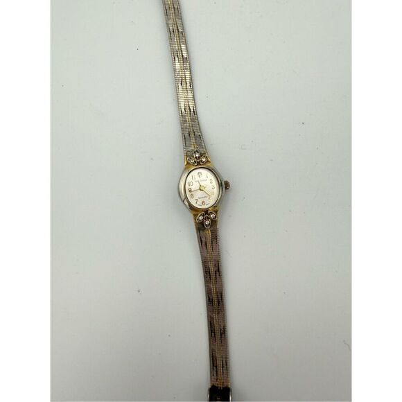 Waltham Women Silver Gold Toned Stainless Steel Band Oval Shaped Face Wristwatch - Picture 1 of 10